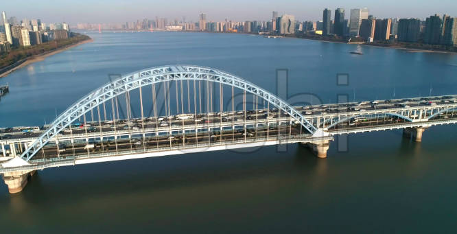 钱塘江大桥是谁设计的，茅以升（现代桥梁之父）