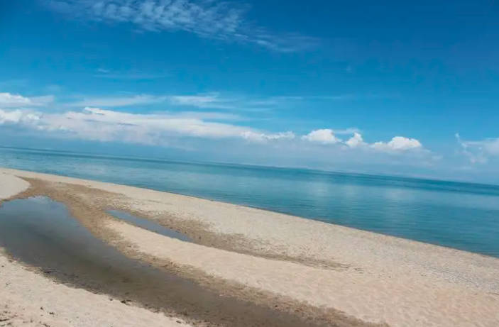 中国最大的湖泊是什么湖，青海湖（中国最大的咸水湖）