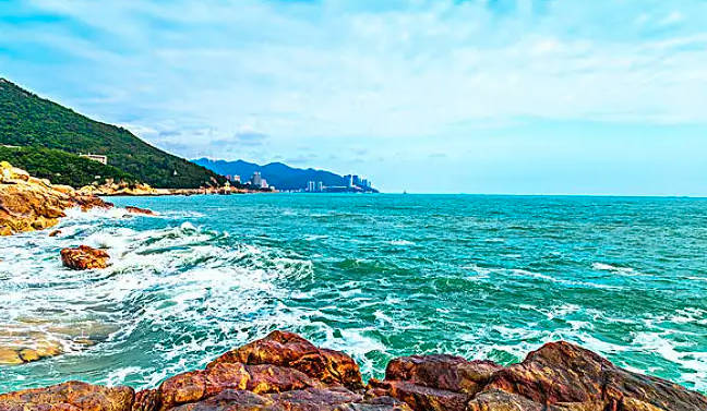 南澳岛在哪里,位于中国广东省汕头市南澳县(广东唯一的海岛县)