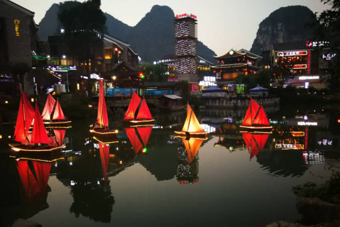 阳朔西街的旅游线路怎么安排最合理？有详细推荐吗？