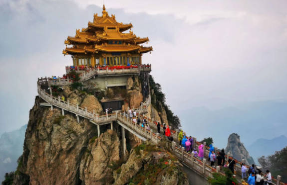 老君山风景区旅游攻略,游览路线及住宿推荐