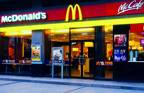 麦当劳是哪个国家的，美国（为什么改名为金拱门）