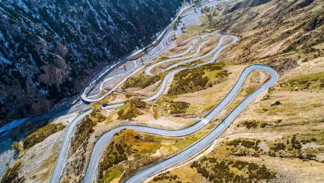 独库公路为什么只开放四个月,大雪封山路况难走(开放时间为6月-10月)