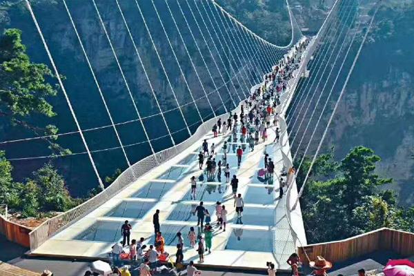 张家界玻璃栈道和玻璃桥哪个好玩