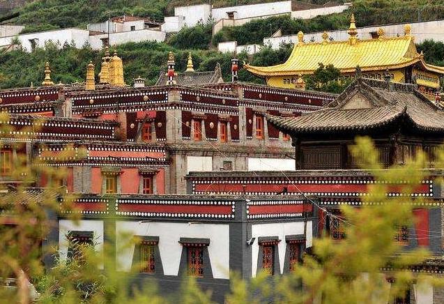 塔爾寺在哪里 及簡介 