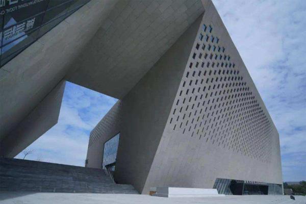 2020郑州美术馆新馆免费开放时间及展览信息 2020郑州美术馆新馆免费开放时间及展览信息