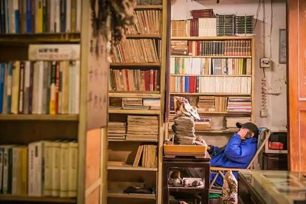 武汉有哪些旧书店（书店地址）