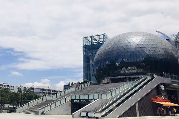 光谷步行街有什么好玩的