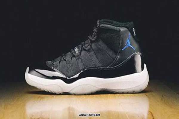 1566186760178532.jpg aj1.jpg