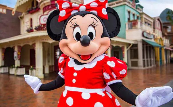 上海迪士尼乐园米奇大街上的米妮