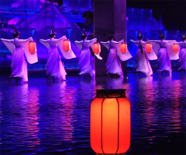 《三峽歸來》現場表演圖片