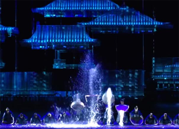 《三峽歸來》現場表演圖片