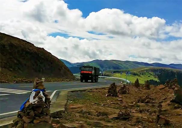 卡子拉山口 卡子拉山口