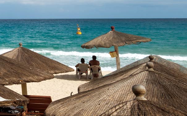 12月去三亞旅游穿什么：亞龍灣