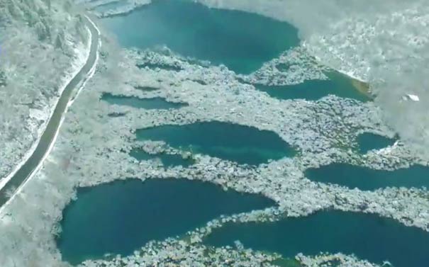 川西春節(jié)旅游:九寨溝雪景 川西春節(jié)旅游:九寨溝雪景